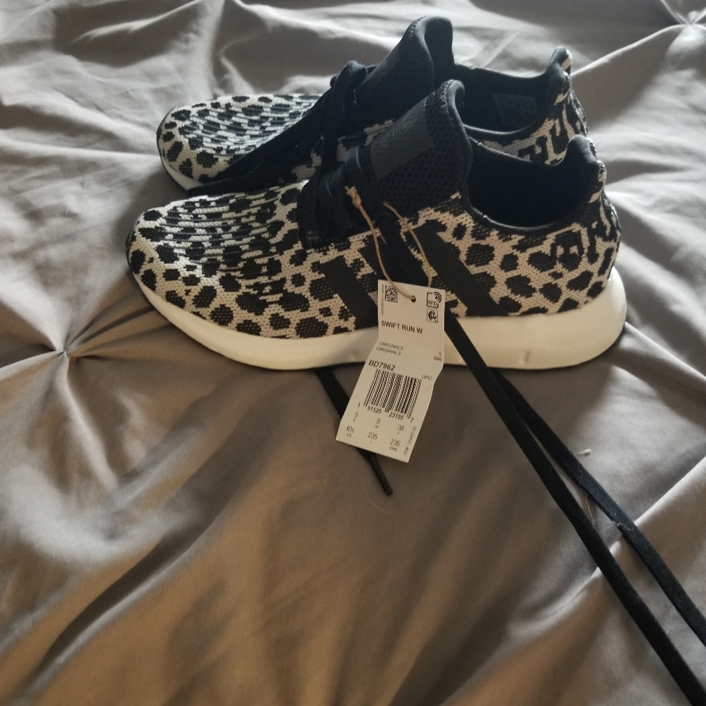 Adidas swift run
